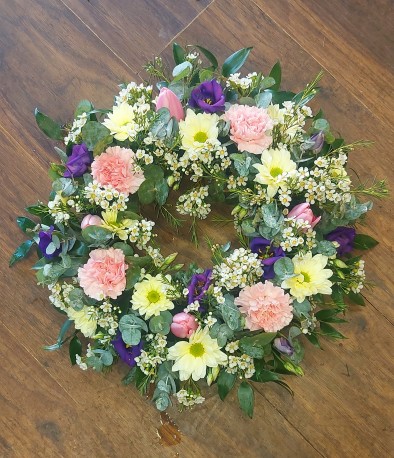 Pastel classic Wreath SYM-320