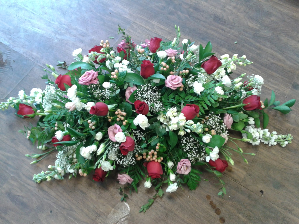 Rose Symphony Spray